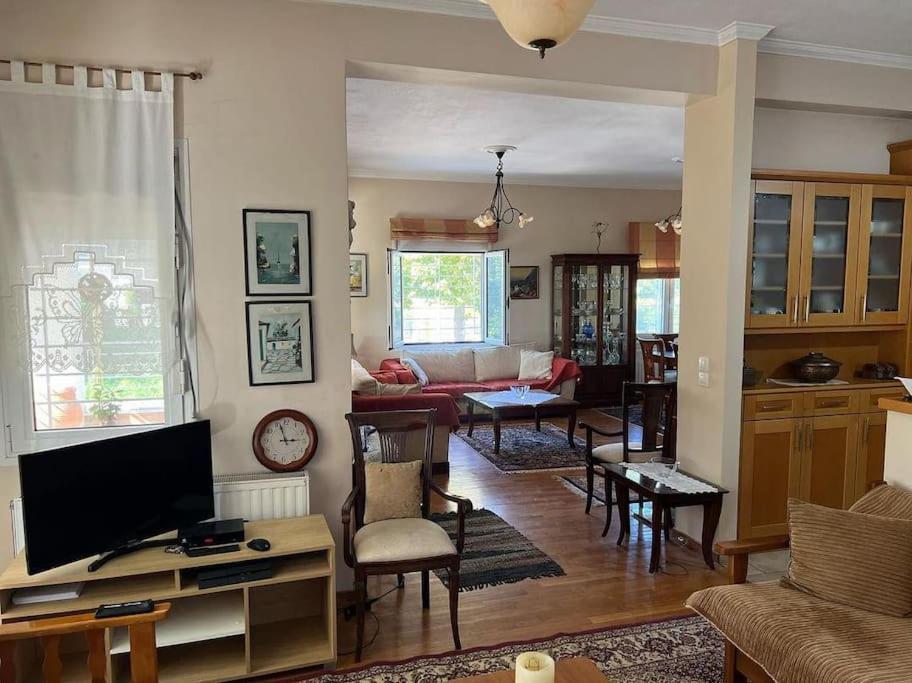 Villa Το Σπίτι Του Μύλου Των Ξωτικών à Tríkala Extérieur photo